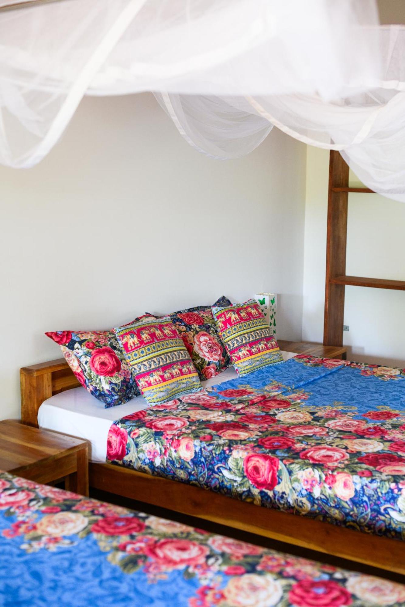 Relax Beach House Tangalle Eksteriør billede